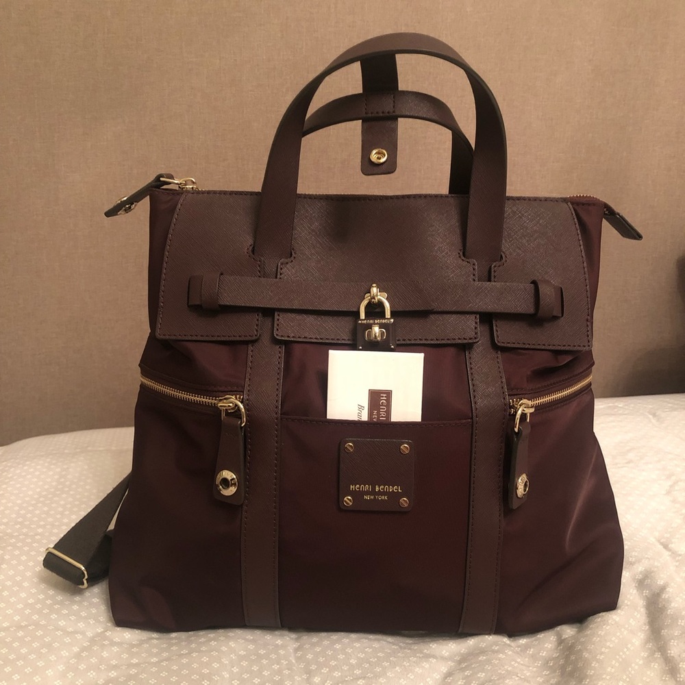 SOLD!!! Henri Bendel Jetsetter
